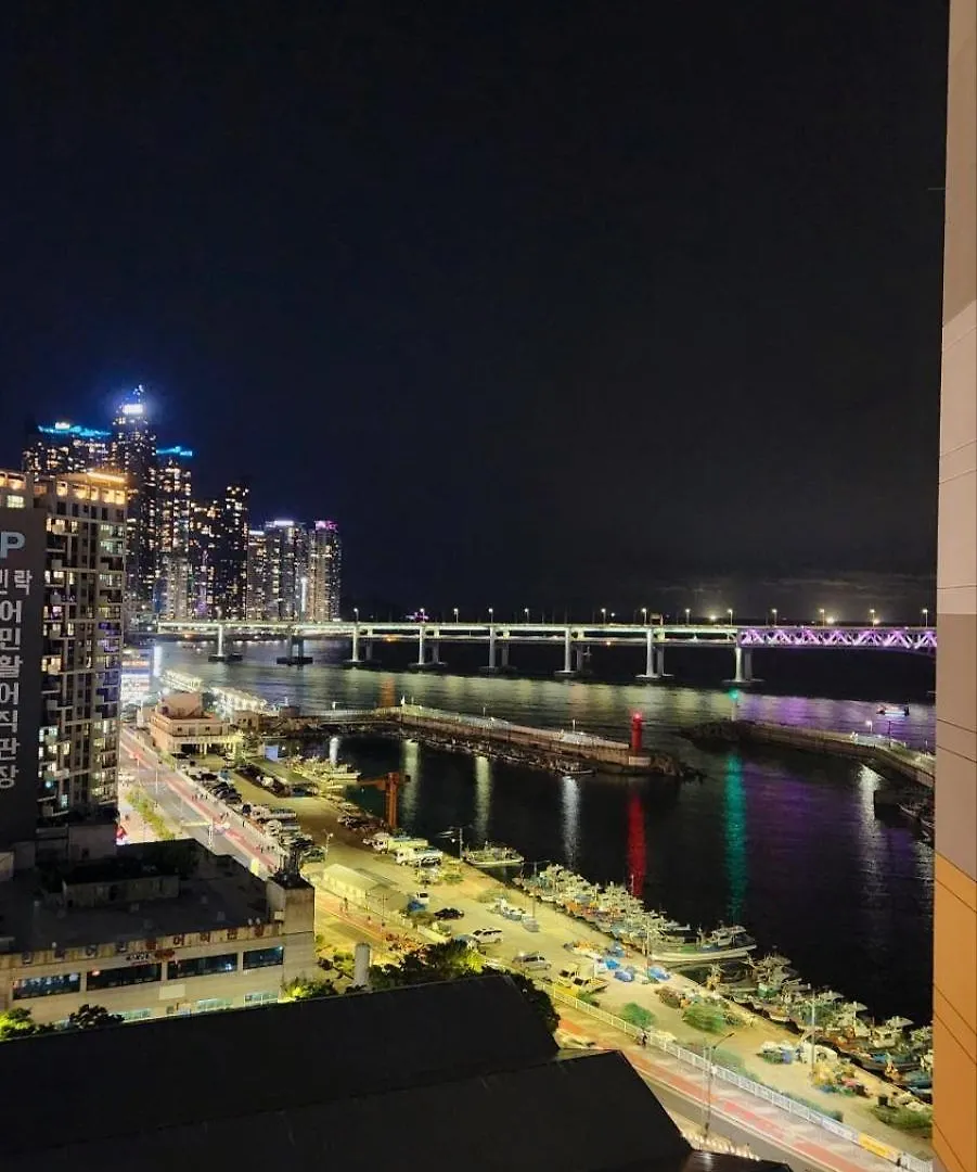부산 광안리 깔끔한 풀옵션 오션뷰 오피스텔 Apartment Busan